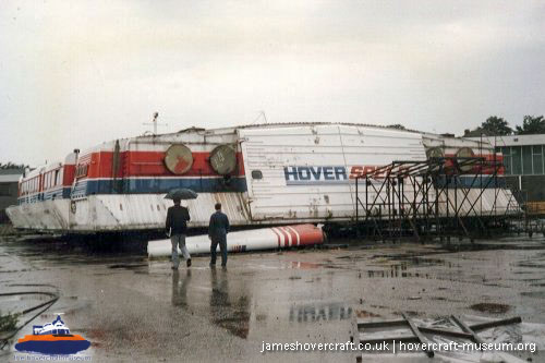 SRN4 Sure (GH-2005) being broken up at Dover -   (submitted by The <a href='http://www.hovercraft-museum.org/' target='_blank'>Hovercraft Museum Trust</a>).